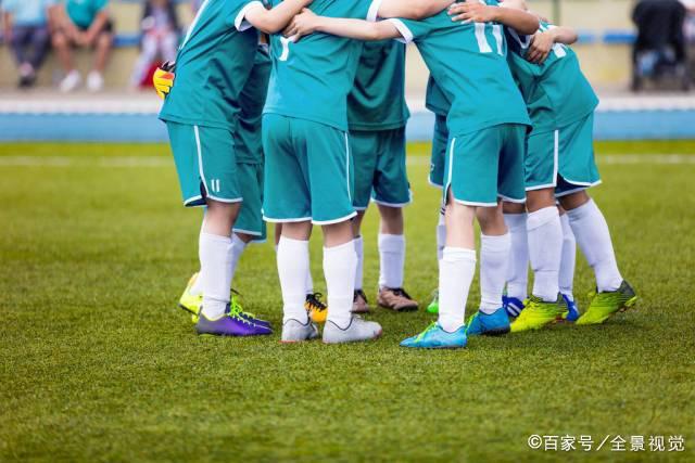记者：奥巴梅扬的马赛生涯似乎已到尽头，有多家俱乐部对他感兴趣